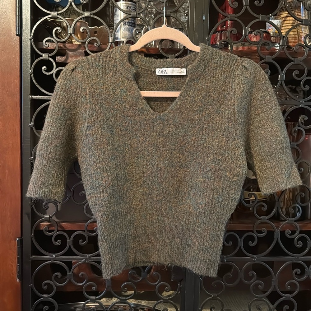 Zara top wool short sleeves, round